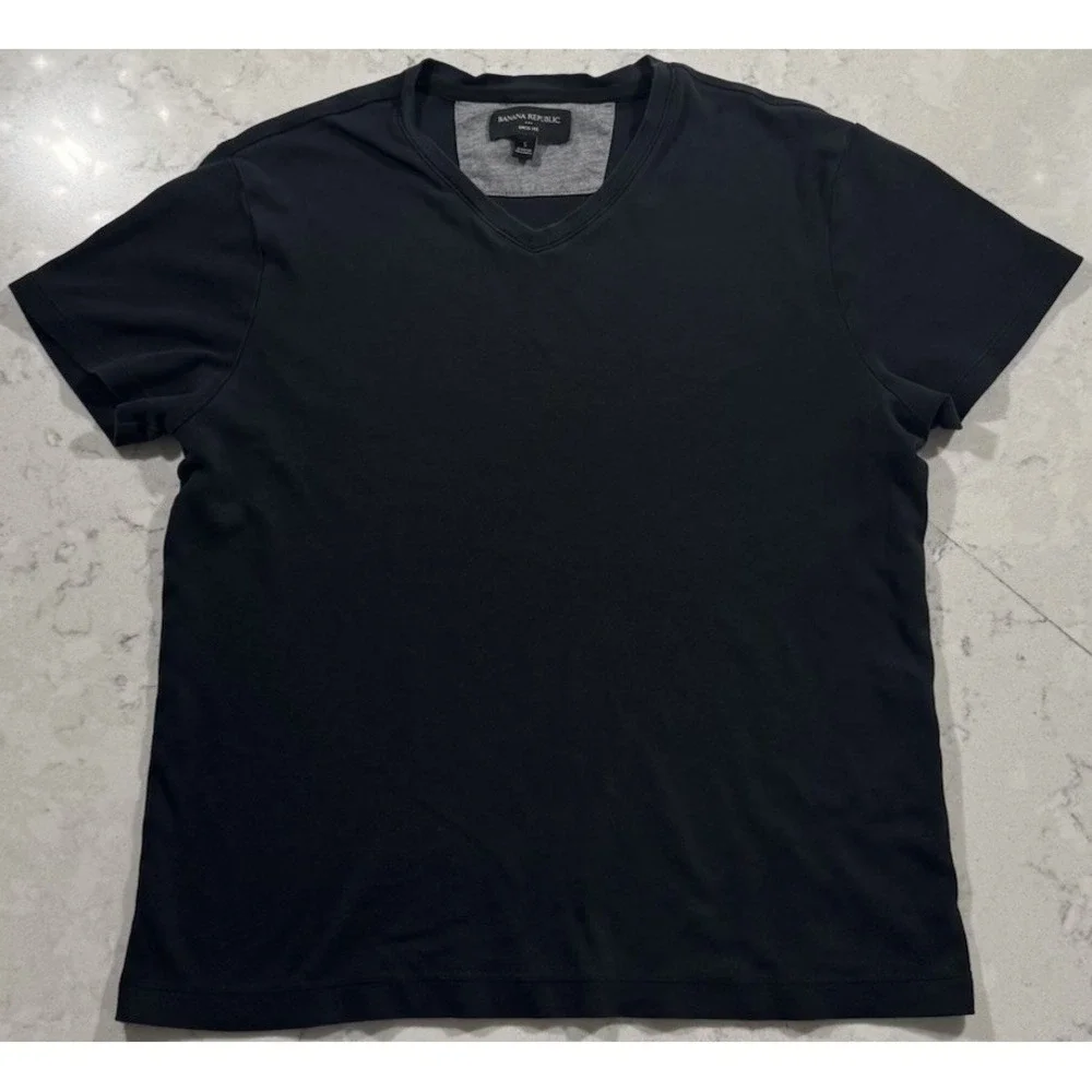 Banana Republic Dress Vee T-Shirt Mens Small Black V Neck Cotton Short Sleeve